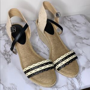 Chic Black and Cream Wedge Shoes with Striped Toe Strap